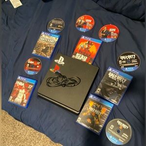 Selling ps4 with 5 games I’m selling the ps4 for 159 with the games is 41 = 200